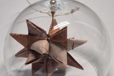 Glasskule med neverstjerne