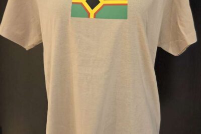 T-skjorte med skogfinsk flagg, beige