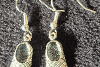 Ørepynt neversko m/krok